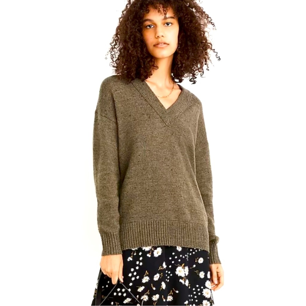 Madewell "Bartlett" Green Donegal V-Neck
Pullover Sweater